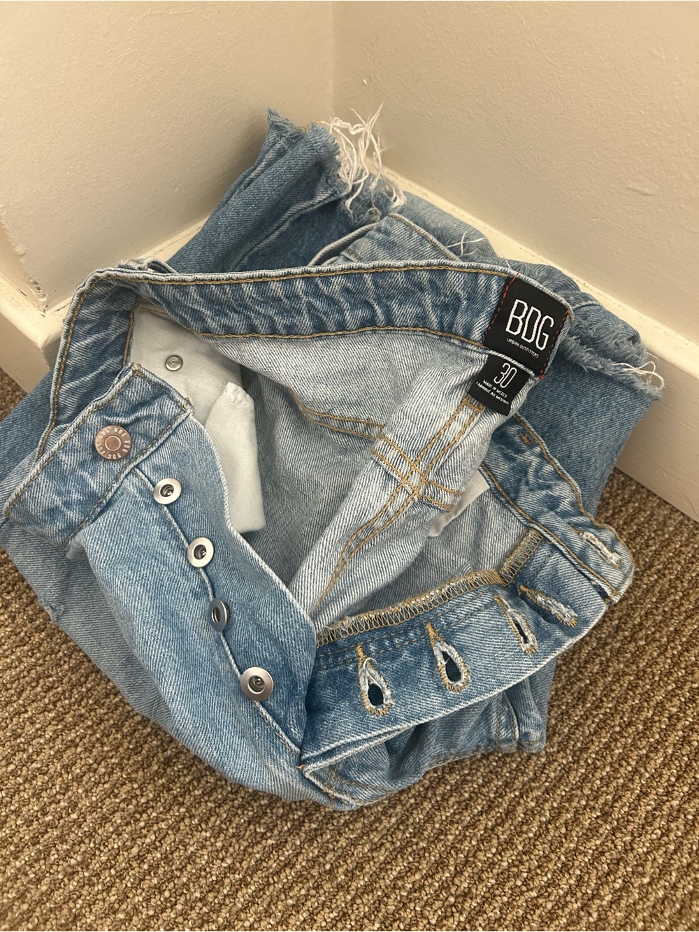 BDG Distressed Flared Jeans - Picture 7 of 7
